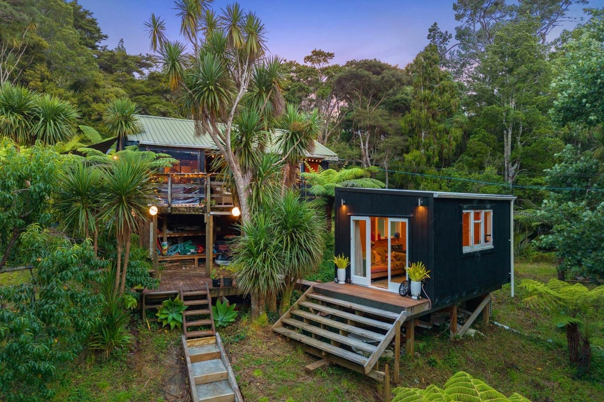 109 Bethells Road, Waitakere, Auckland - Carousel 2