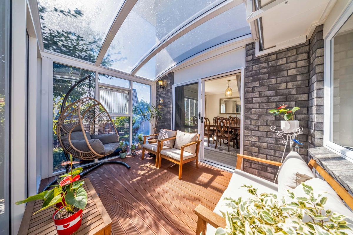 2/47 Orangewood Drive, Northpark, Auckland - Carousel 1