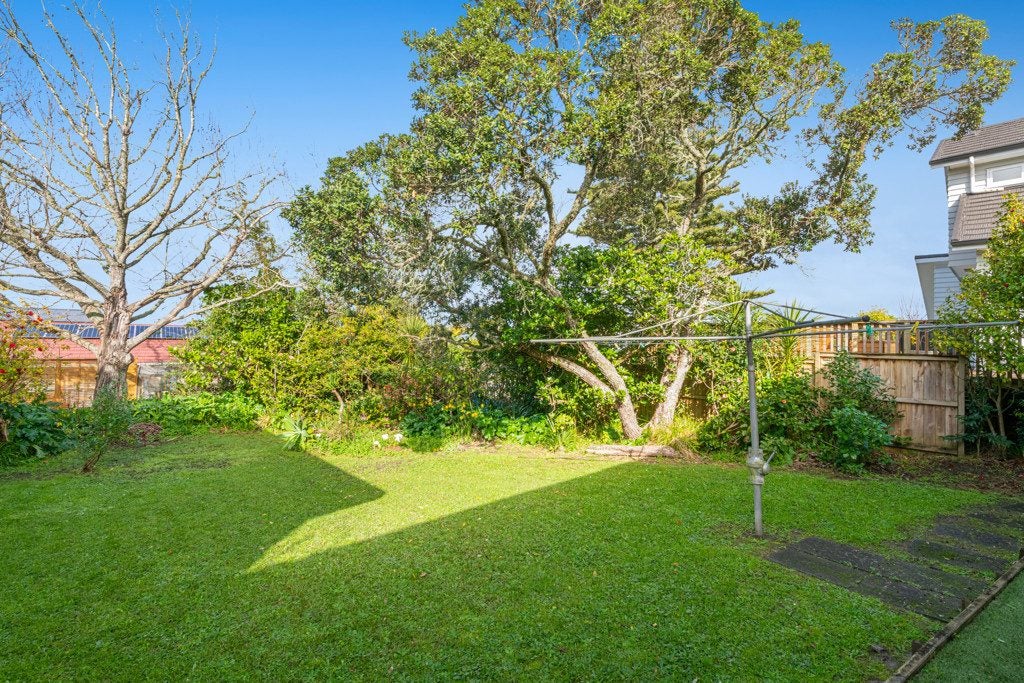 54 Holland Road, Hillcrest, Auckland - Carousel 2