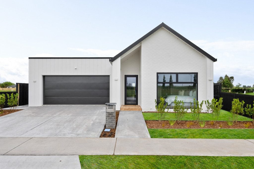 17 Te Whata Street, Ruakura, Hamilton - Carousel 2