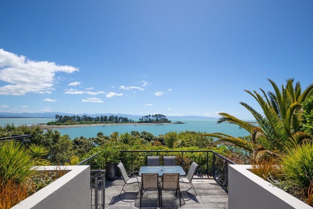 395 Wakefield Quay, Stepneyville, Nelson - Carousel 1