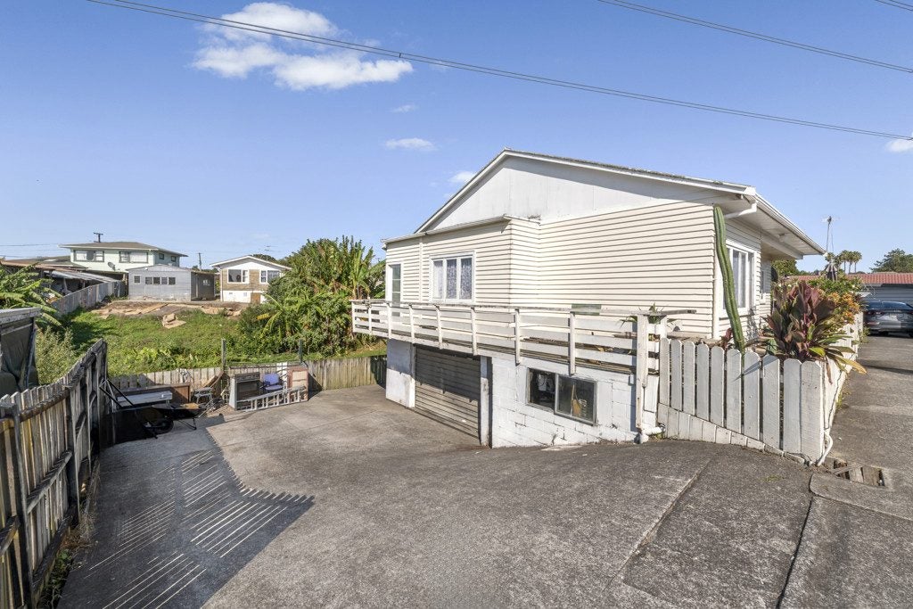 3B Fulton Crescent, Otara, Auckland - Carousel 2