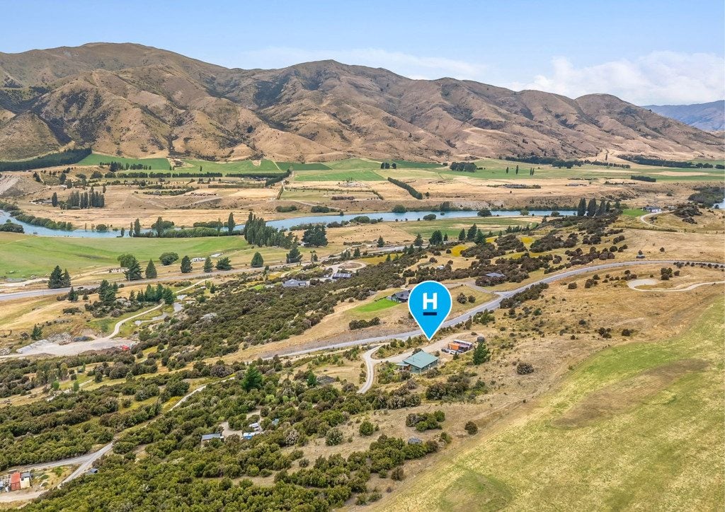 62 Pukerangi Drive, Queensberry, Cromwell - Carousel 1