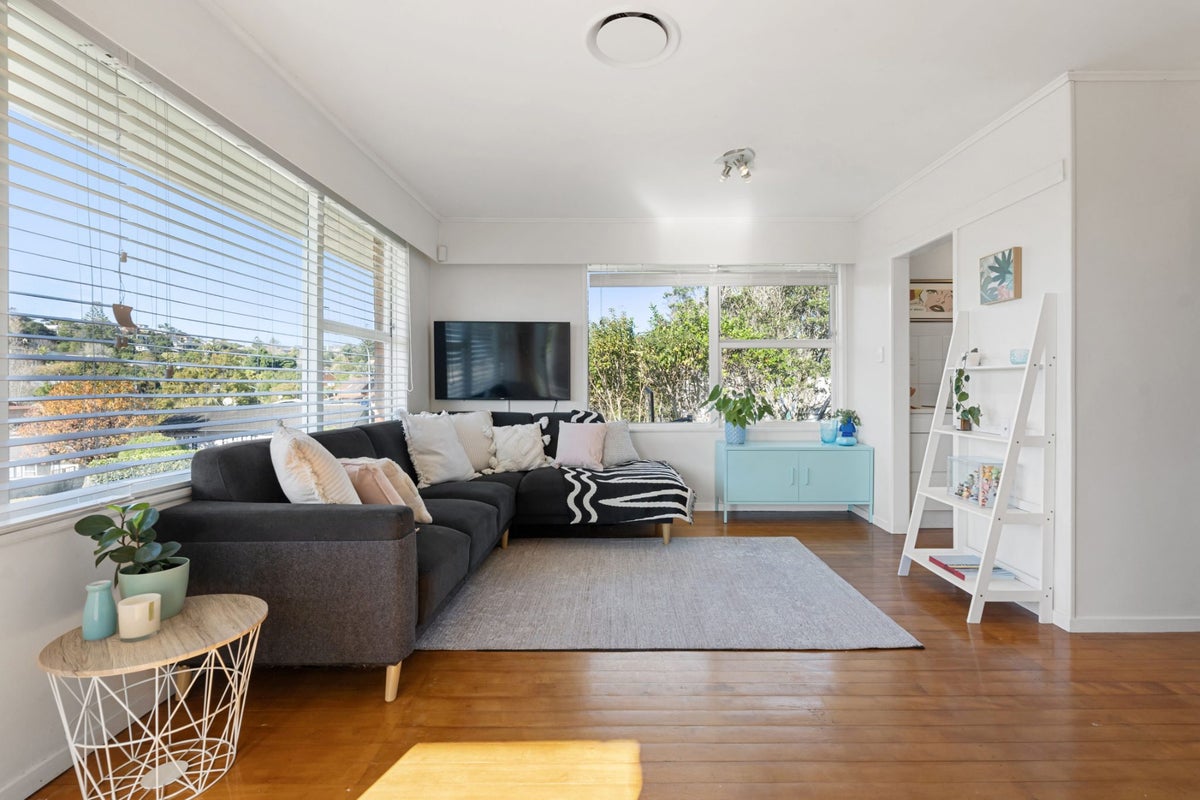 1/39 Judkins Crescent, Cockle Bay, Auckland - Carousel 2