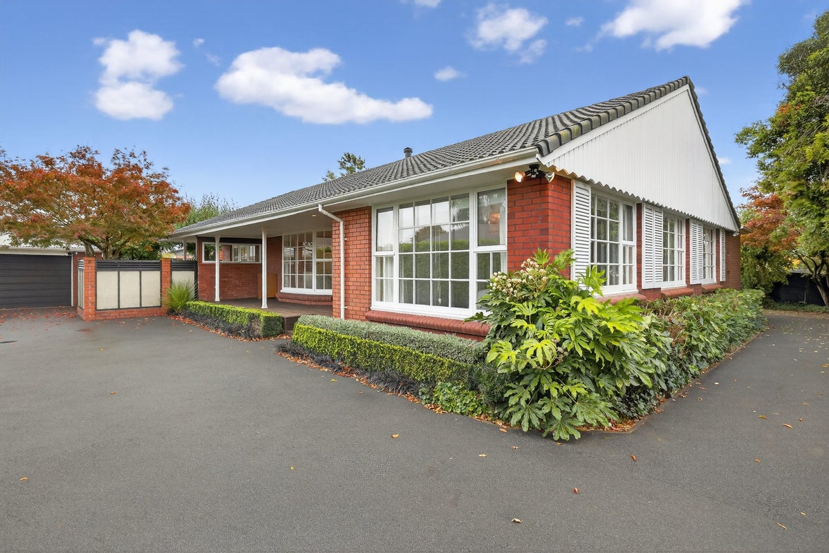 35 Grahams Road, Ilam, Christchurch - Carousel 1