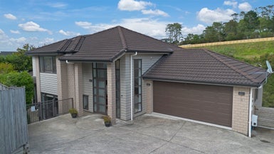 13 Stubbs Place, Fairview Heights, Auckland - Carousel 1
