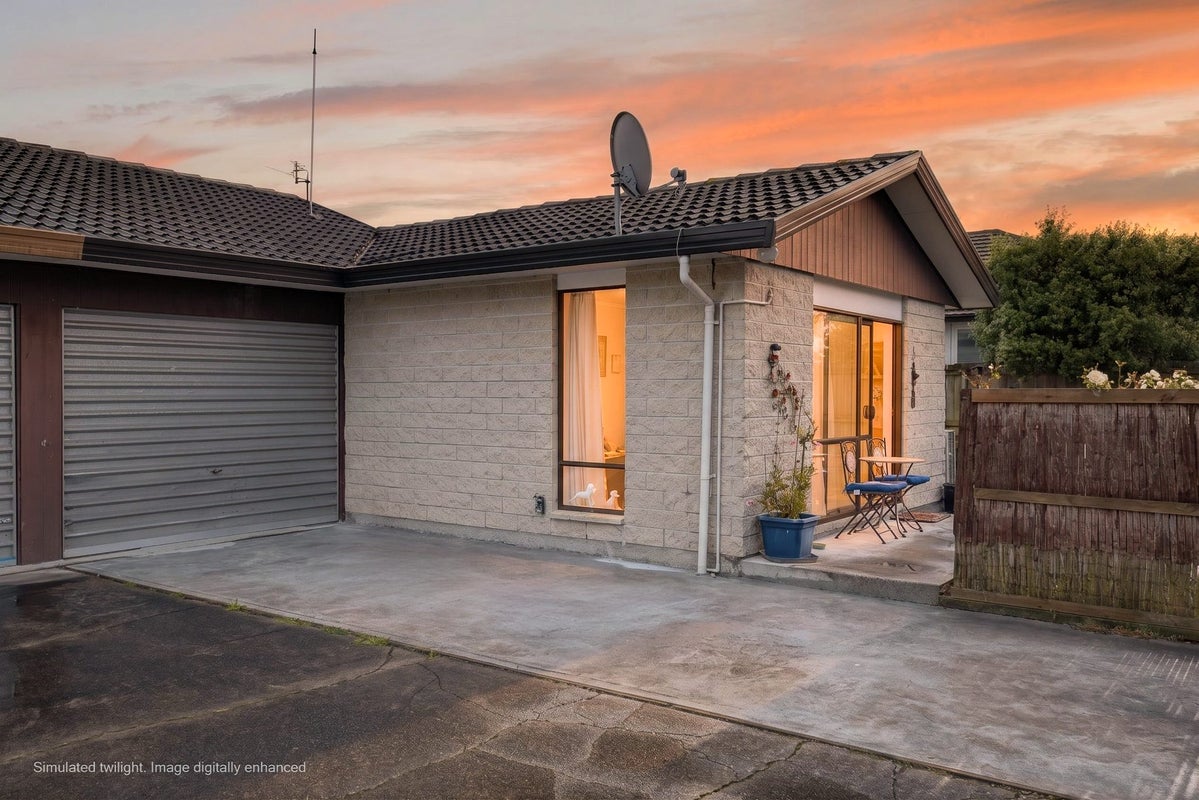 2/63 Waratah Street, Avondale, Christchurch - Carousel 2