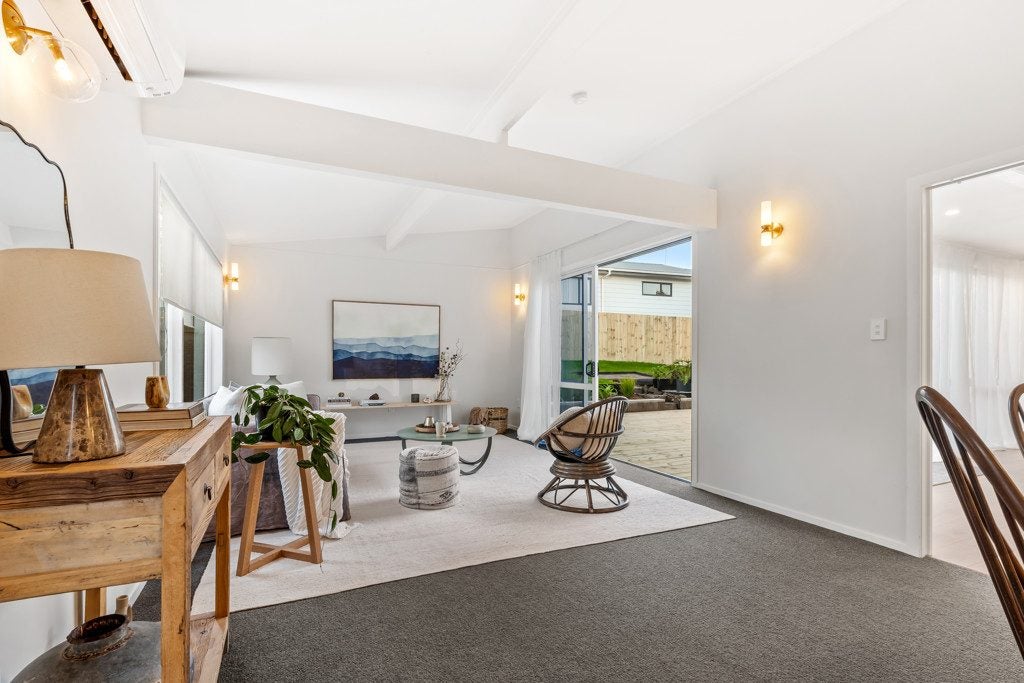640 Whangaparaoa Road, Stanmore Bay, Whangaparaoa - Carousel 2