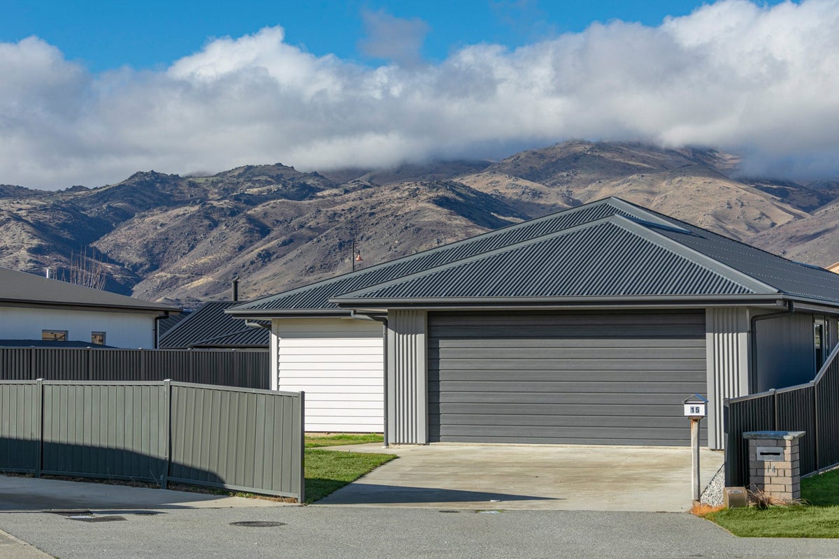 15 Excelsior Place, Cromwell, Cromwell - Carousel 2