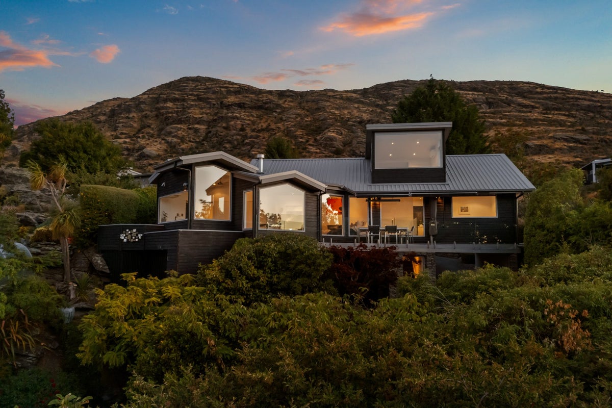 232 Peninsula Road, Kawarau Falls, Queenstown - Carousel 2