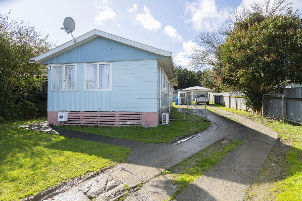 12A Hudson Street, Inner Kaiti, Gisborne - Carousel 1