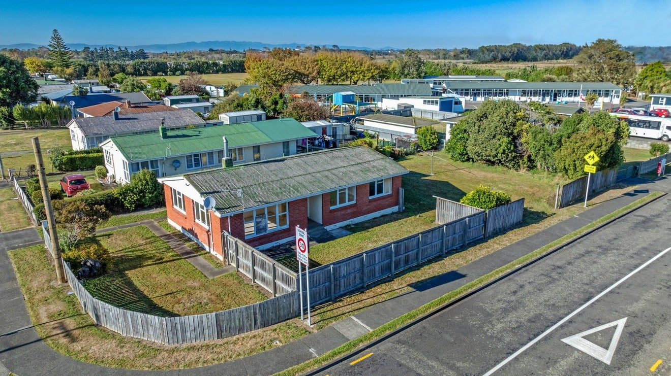 71 Taumaihi Street, Bulls, Bulls - Carousel 1