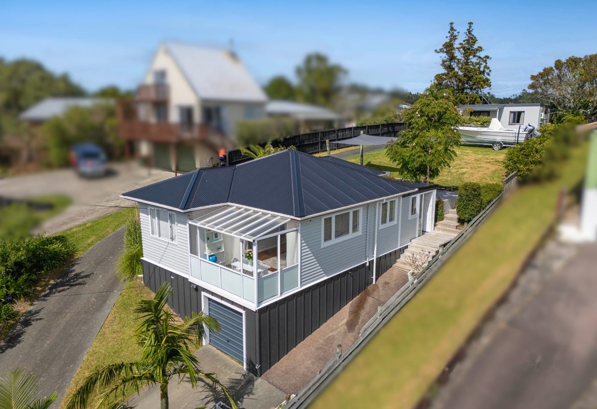 6 Kauri Road, Stanmore Bay, Whangaparaoa - Carousel 2