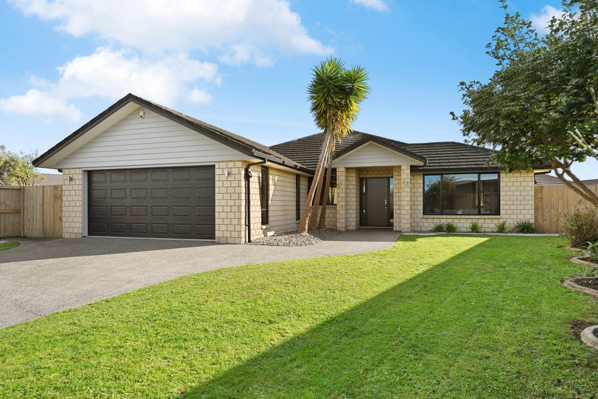 18 Cole Thomas Place, Huntington, Hamilton - Carousel 1
