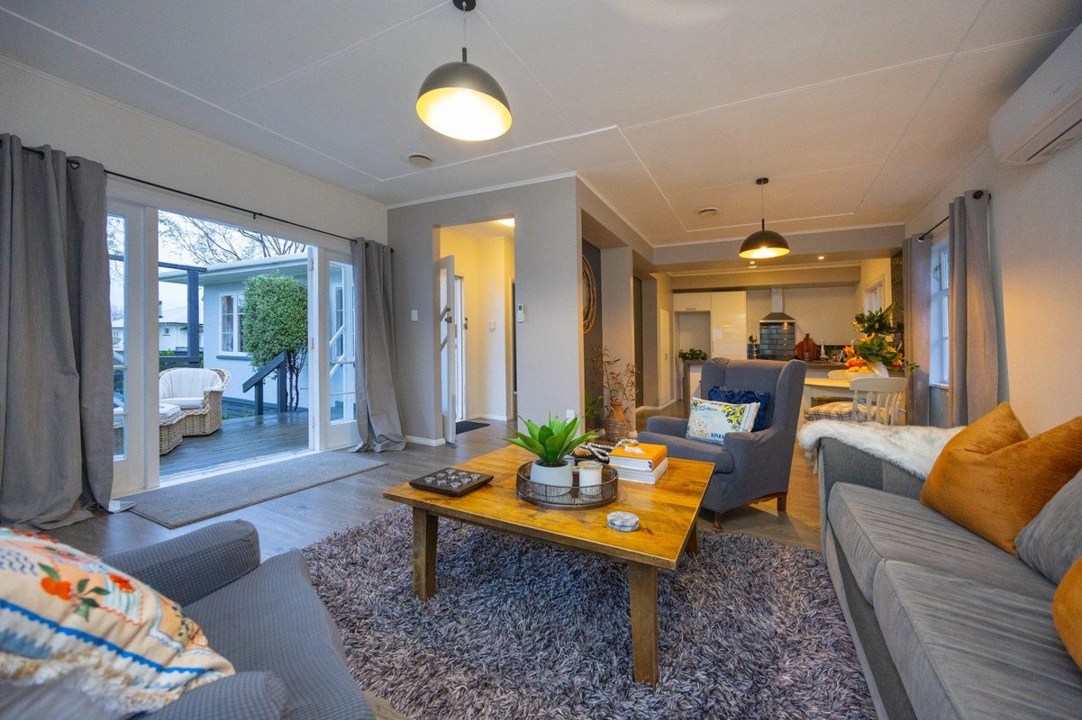 16 York Street, Feilding, Feilding - Carousel 2