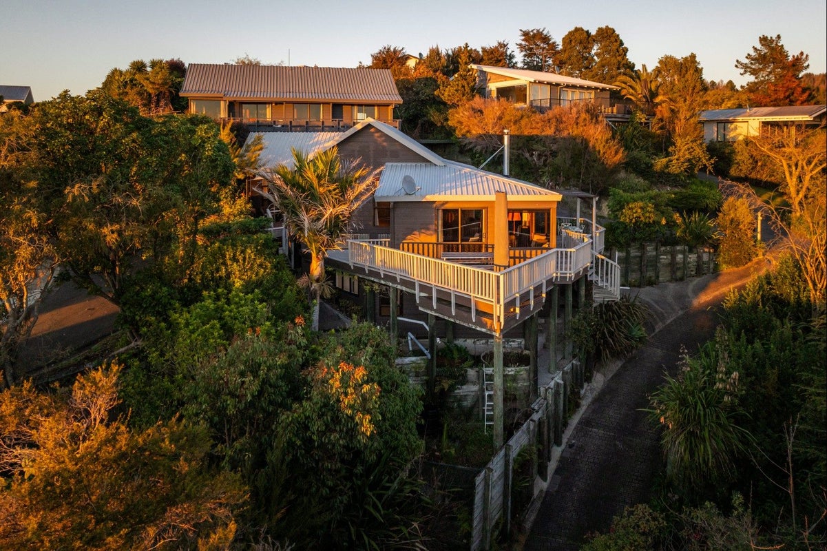 474 Riwaka-Kaiteri Road, KAITERITERI, MOTUEKA - Carousel 12