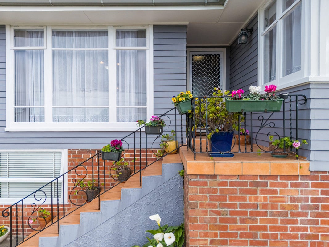 10 Kelwyn Road, Kelston, Auckland - Carousel 2