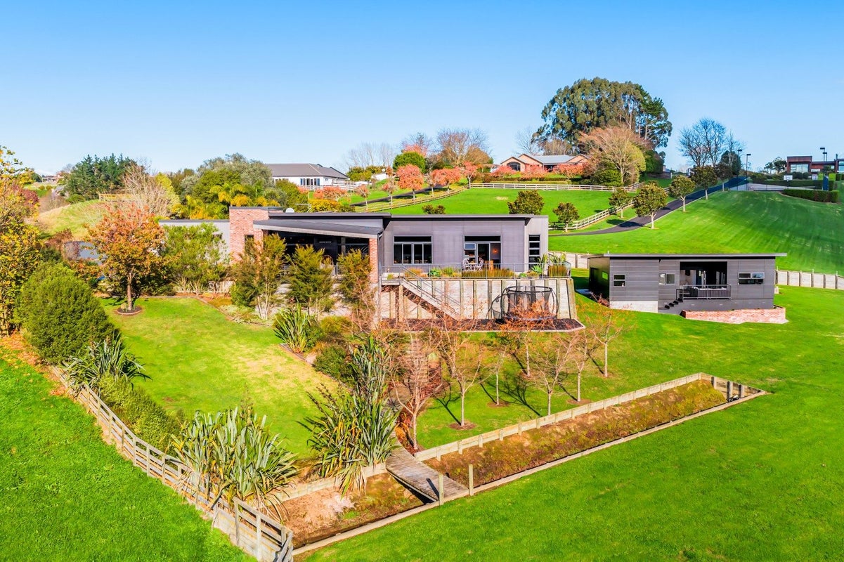 66 Pheasant Close, Rotokauri, Hamilton - Carousel 2
