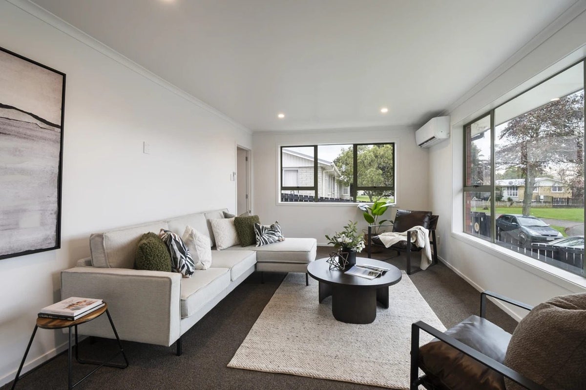 46 Halswell Crescent, Westbrook, Palmerston North - Carousel 2