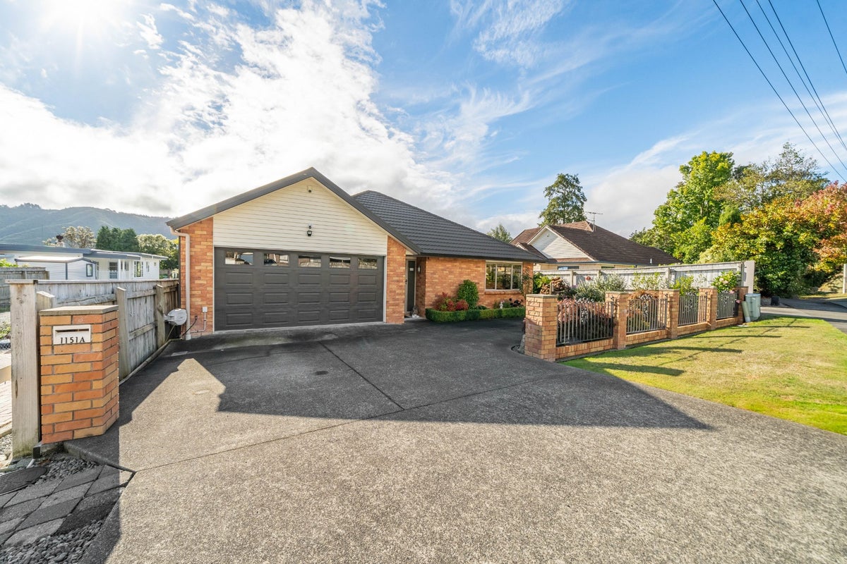 1151A Fergusson Drive, Clouston Park, Upper Hutt - Carousel 1