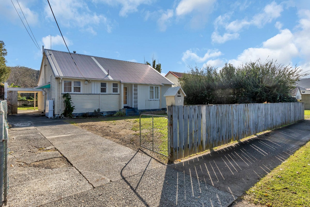 58 First Avenue, Avenues, Whangarei - Carousel 1