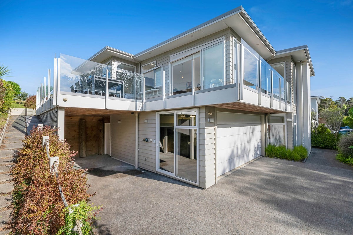 24 Albro Lane, Algies Bay, Warkworth - Carousel 1