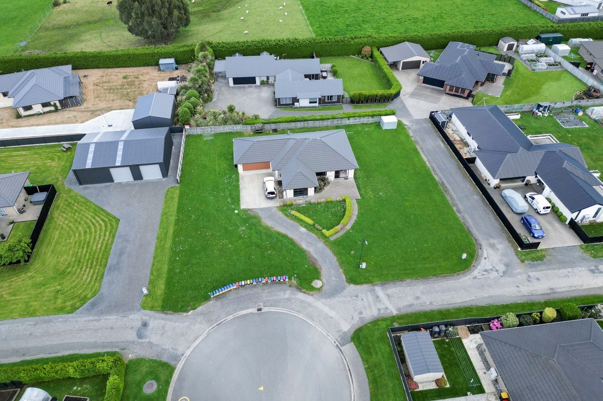 28 Majestic Chance, Seaward Bush, Invercargill - Carousel 36