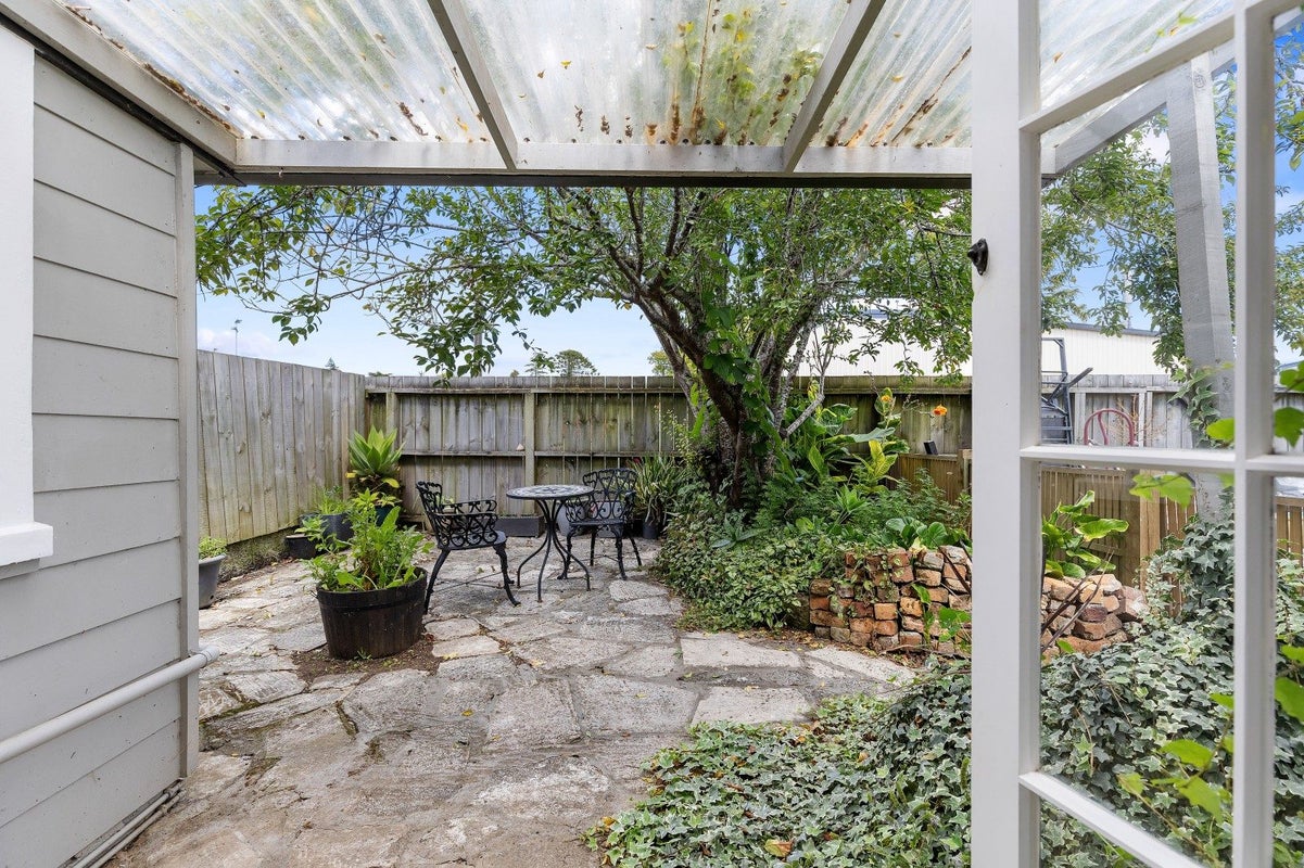 7 Corbett Street, Paeroa, Paeroa - Carousel 2