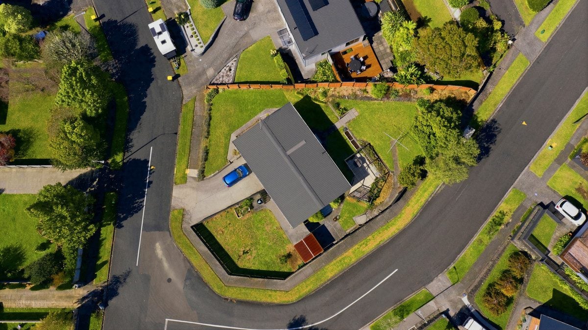1 Carlton Terrace, Westown, New Plymouth - Carousel 20