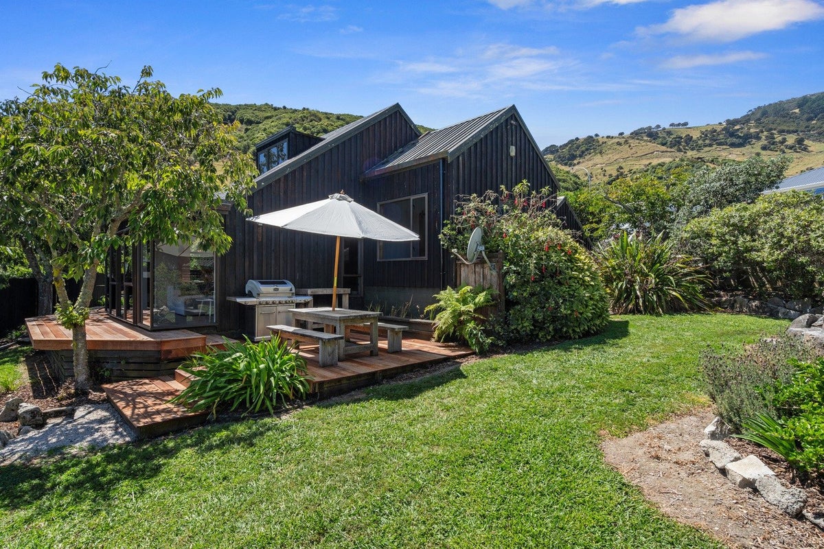 18 Werneth Street, Atawhai, Nelson - Carousel 2