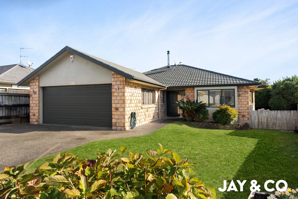 180 Charles Prevost Drive, The Gardens, Auckland - Carousel 1