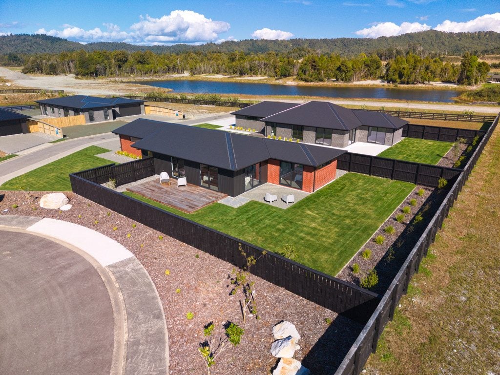 11 Hinau Crescent, Kaiata, Greymouth - Carousel 25