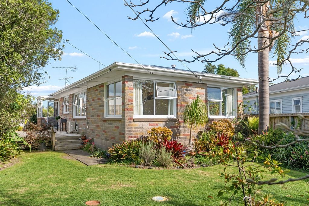 203 Parkhurst Road, Parakai, Helensville - Carousel 2