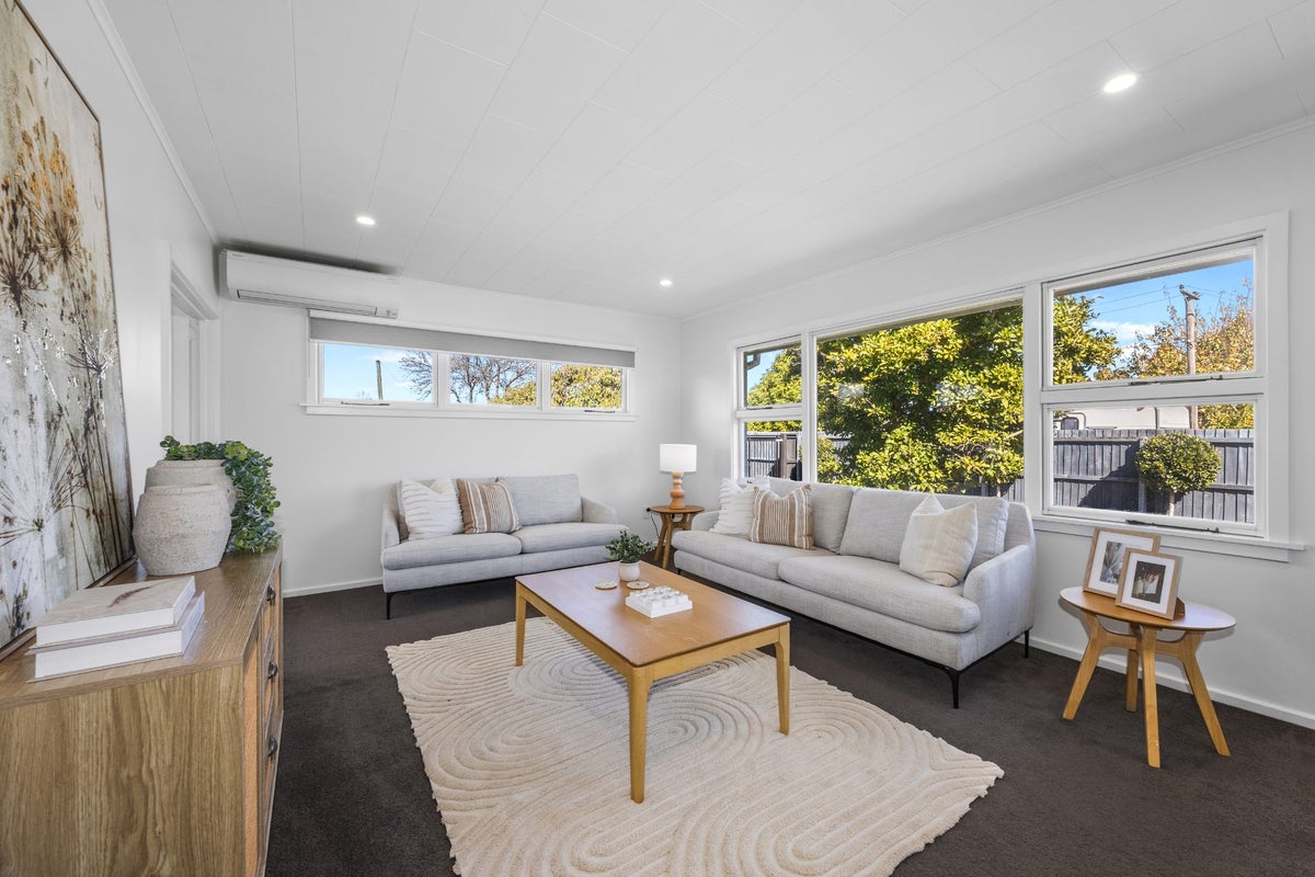 4 Adrian Place, Shirley, Christchurch - Carousel 2