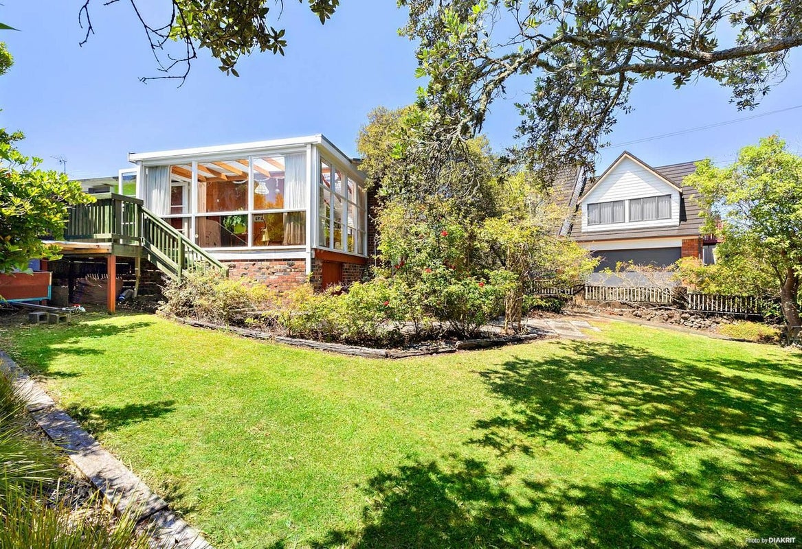 16 Stanton Terrace, Lynfield, Auckland City, Auckland - Carousel 1