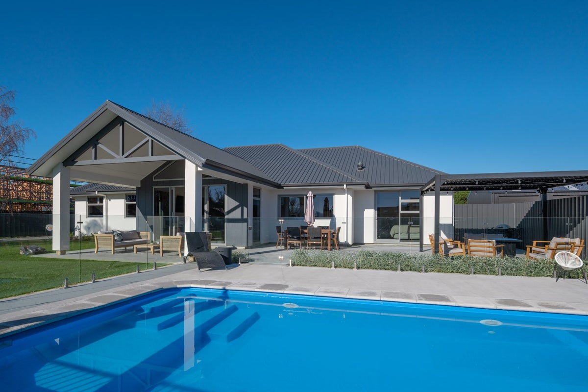 14 Waters Avenue, Burleigh, Blenheim - Carousel 45