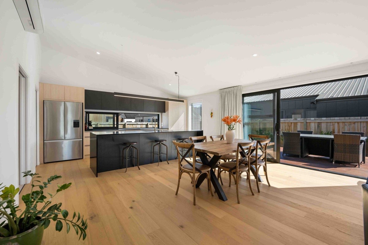 6 Moonstone Street, Albert Town, Wanaka - Carousel 2
