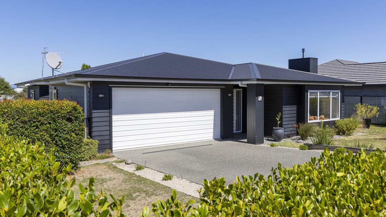 5 Royal Coachman Drive, Nukuhau, Taupo - Carousel 1