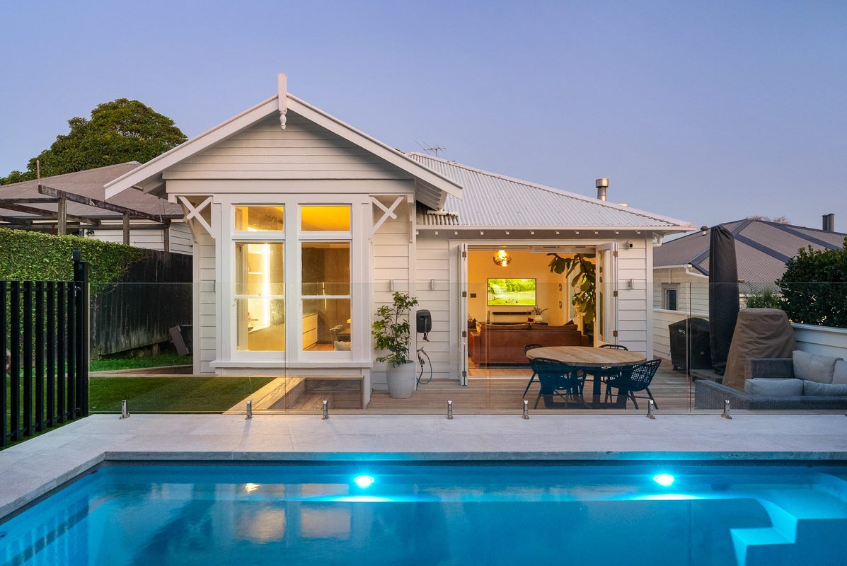 55 Williamson Avenue, Grey Lynn, Auckland - Carousel 2