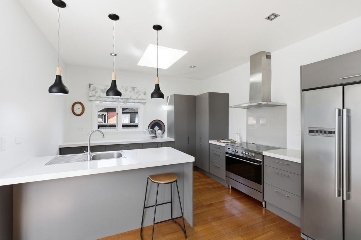 1/68 Searells Road, Strowan, Christchurch - Carousel 2