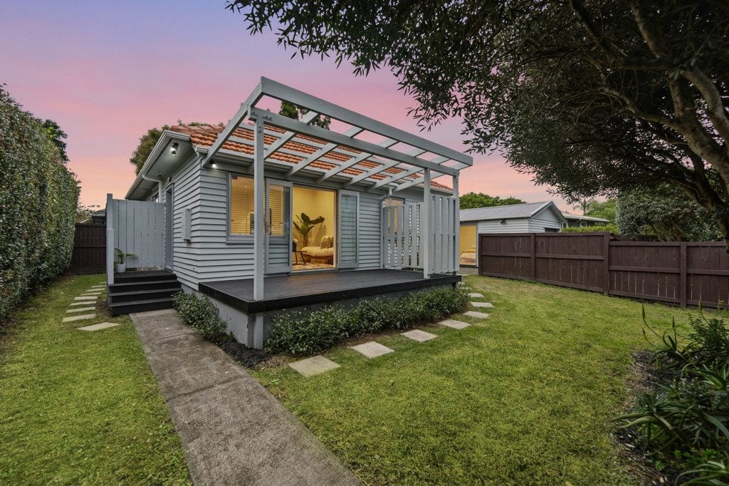 80 Mead Street, Avondale, Auckland - Carousel 1