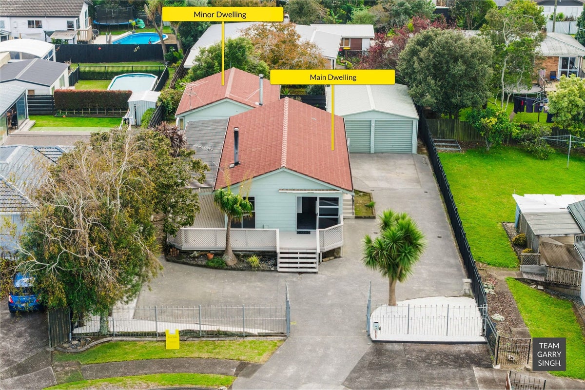 10 Leatham Crescent, Opaheke, Papakura - Carousel 1