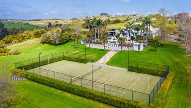 23 Tudor Park Drive, Howick - Carousel 1