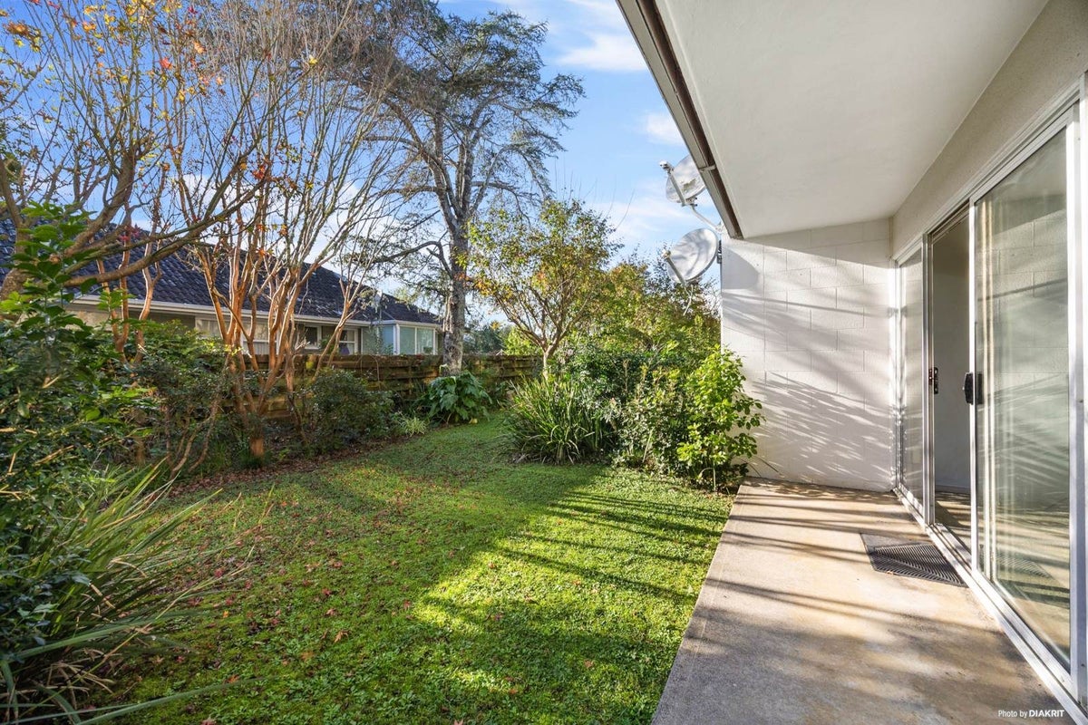 7/28 Evelyn Place, Hillcrest, Auckland - Carousel 1