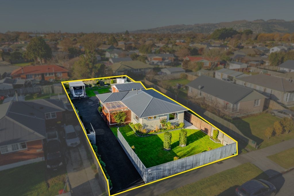 27 Rowley Avenue, Hoon Hay, Christchurch - Carousel 1