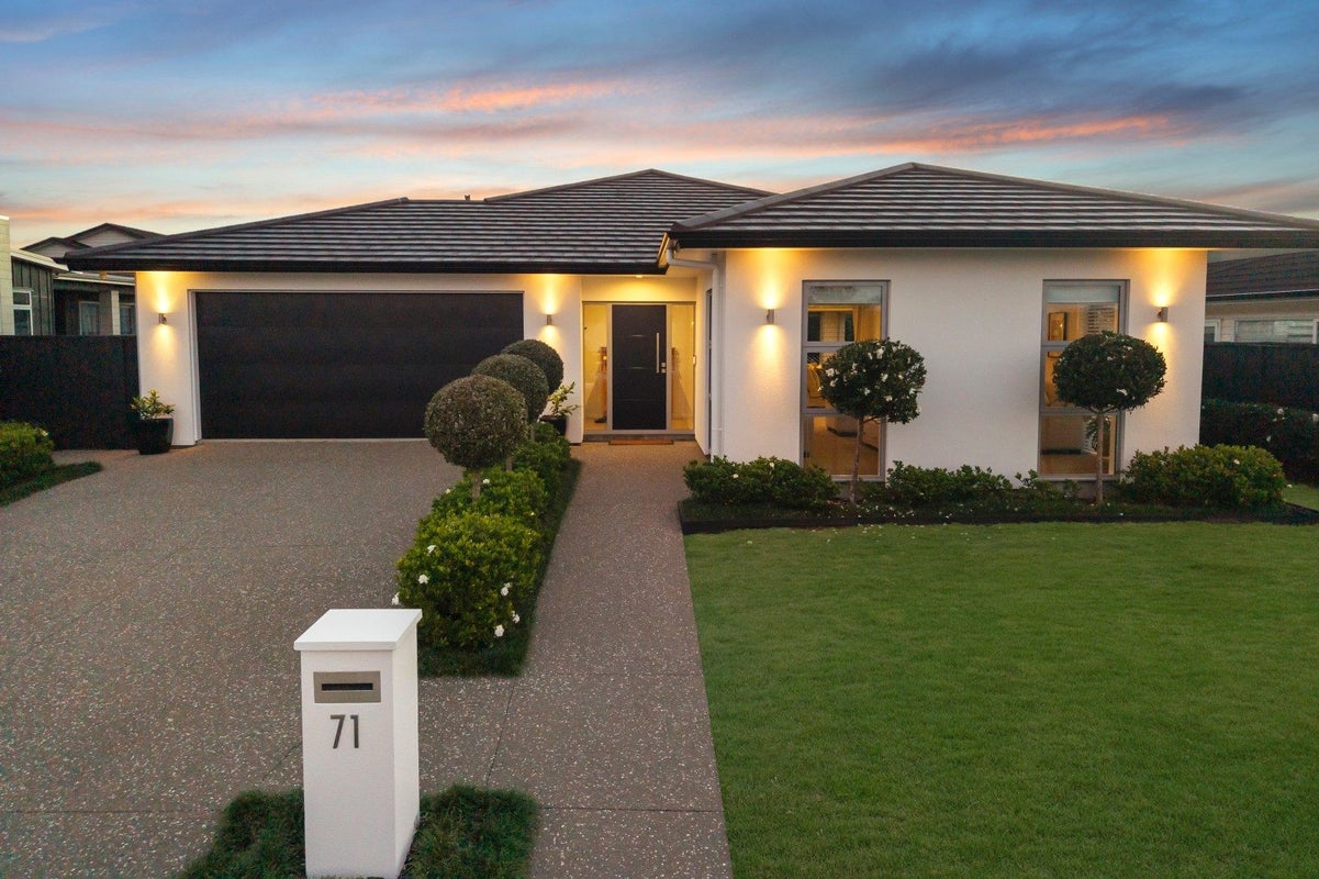 71 Pohutukawa Parade, Riverhead, Riverhead - Carousel 1