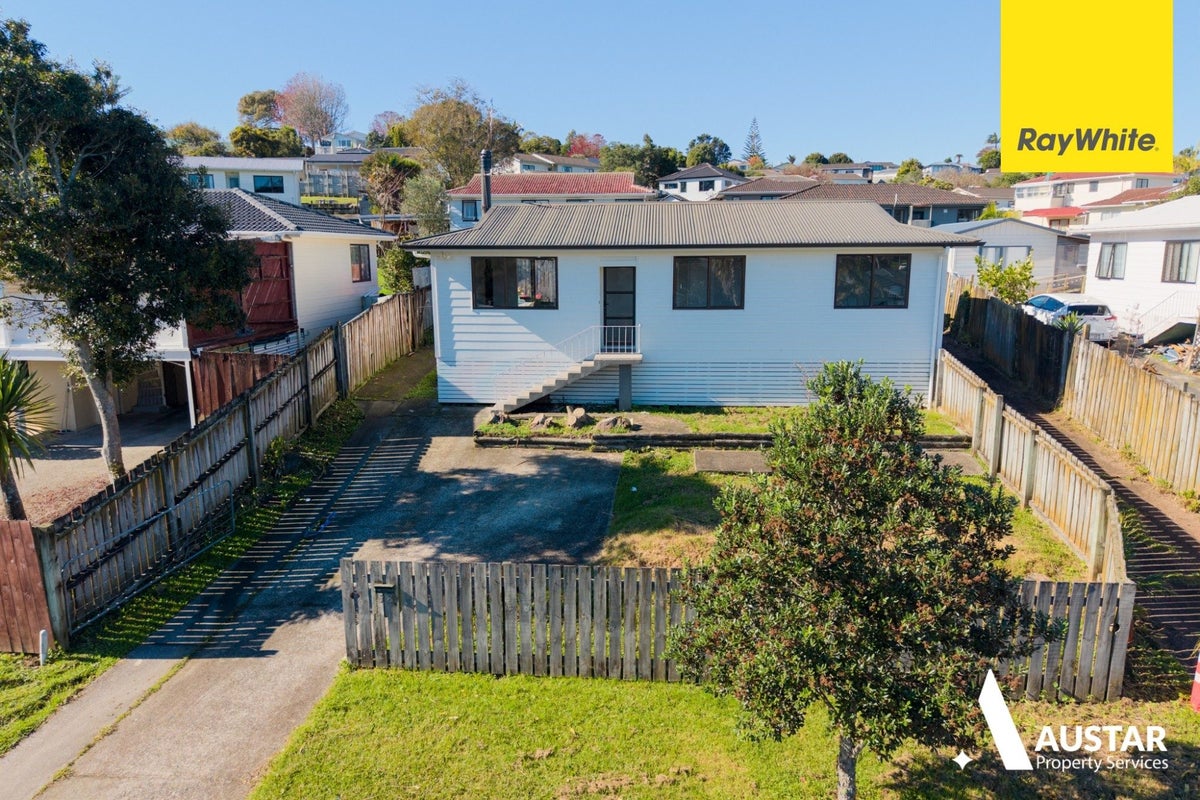 58 Brunner Road, Glen Eden, Auckland - Carousel 1