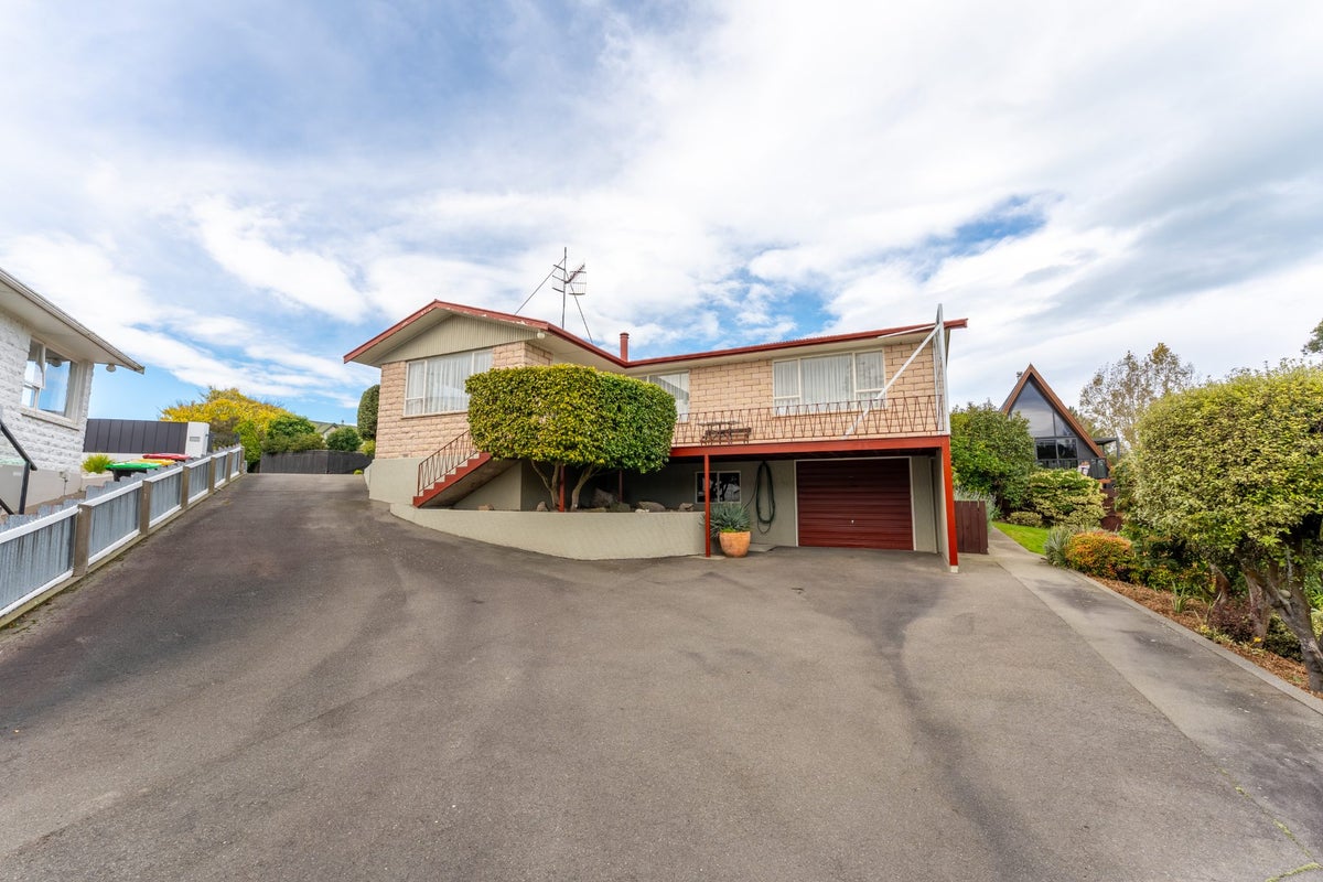 9 Hawthorn Place, Gleniti, Timaru - Carousel 1