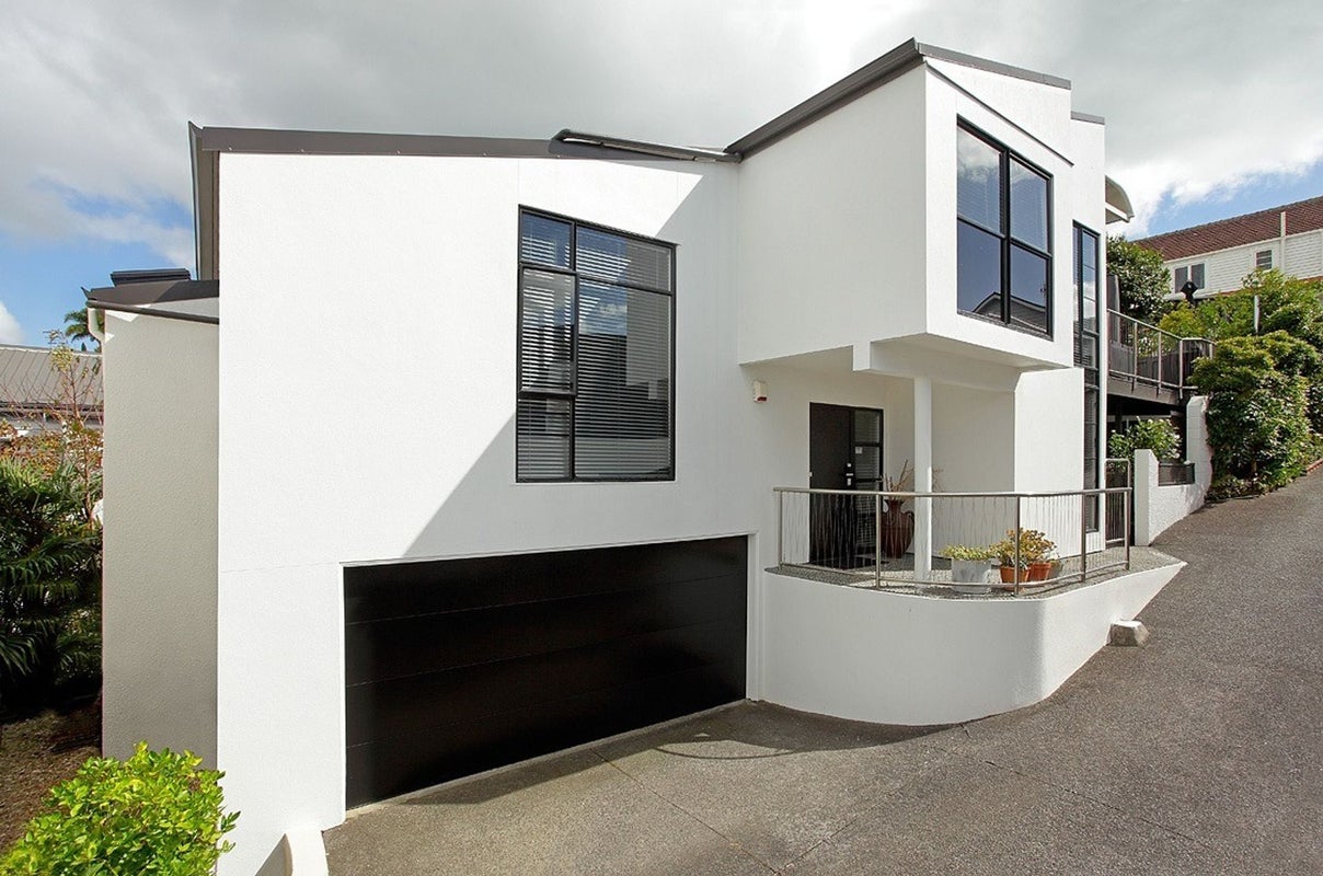 27B Hawera Road, Kohimarama, Auckland - Carousel 1