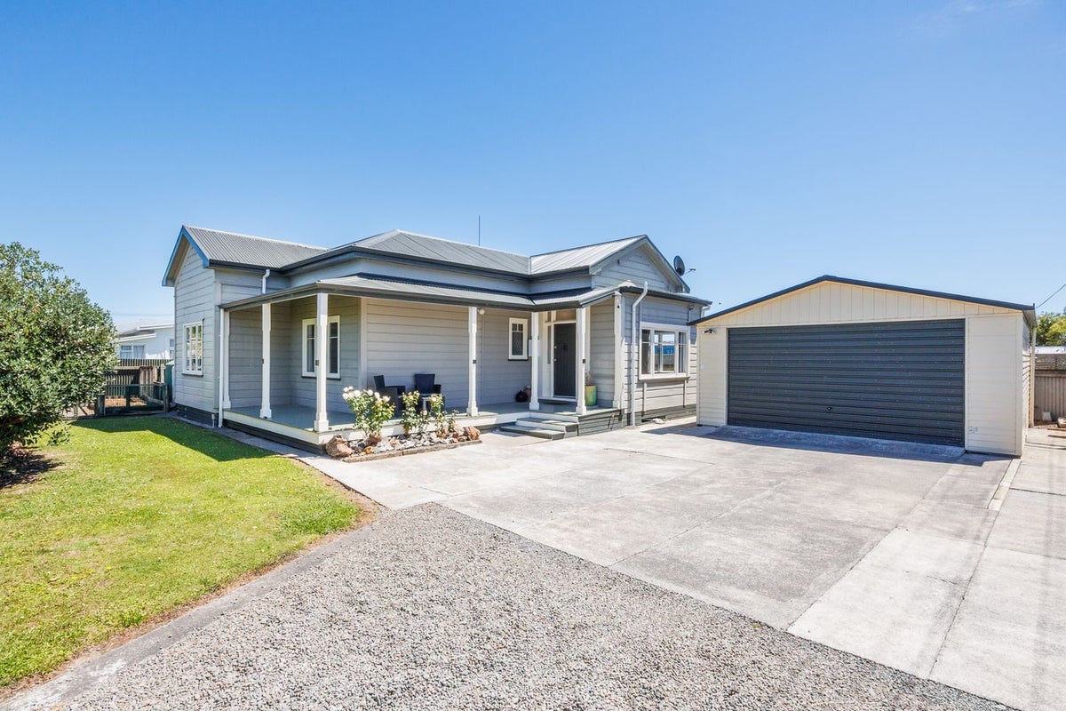 6 A'Court Street, Sanson, Sanson - Carousel 1